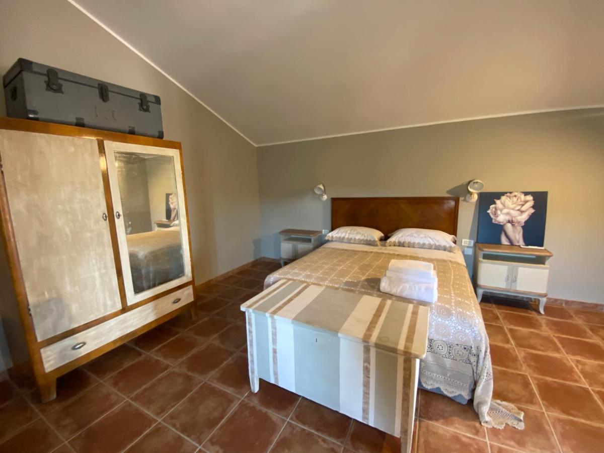 Villa Casale Cialifone Alanno Esterno foto