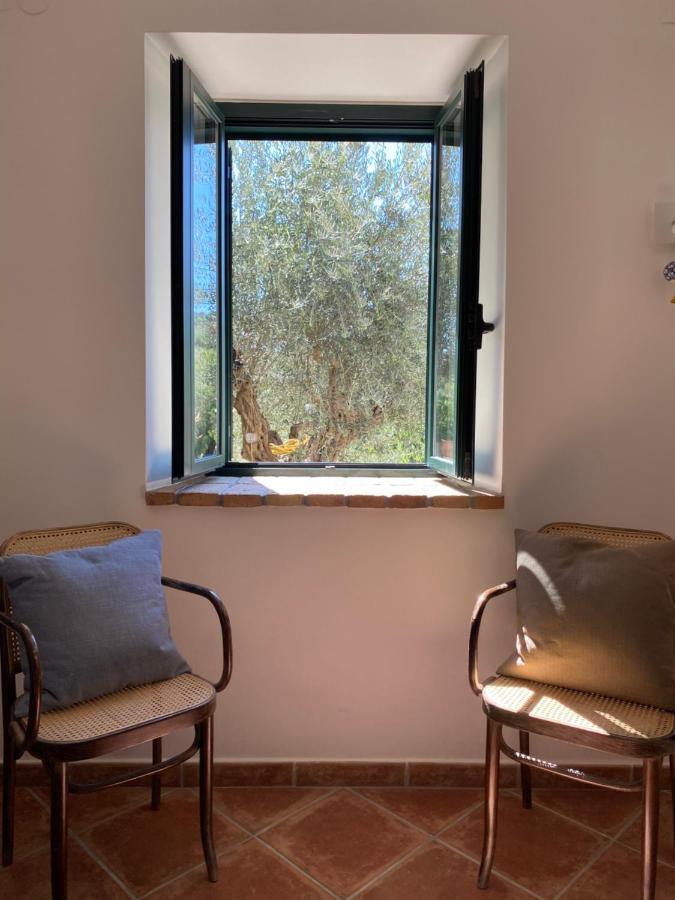 Villa Casale Cialifone Alanno Esterno foto